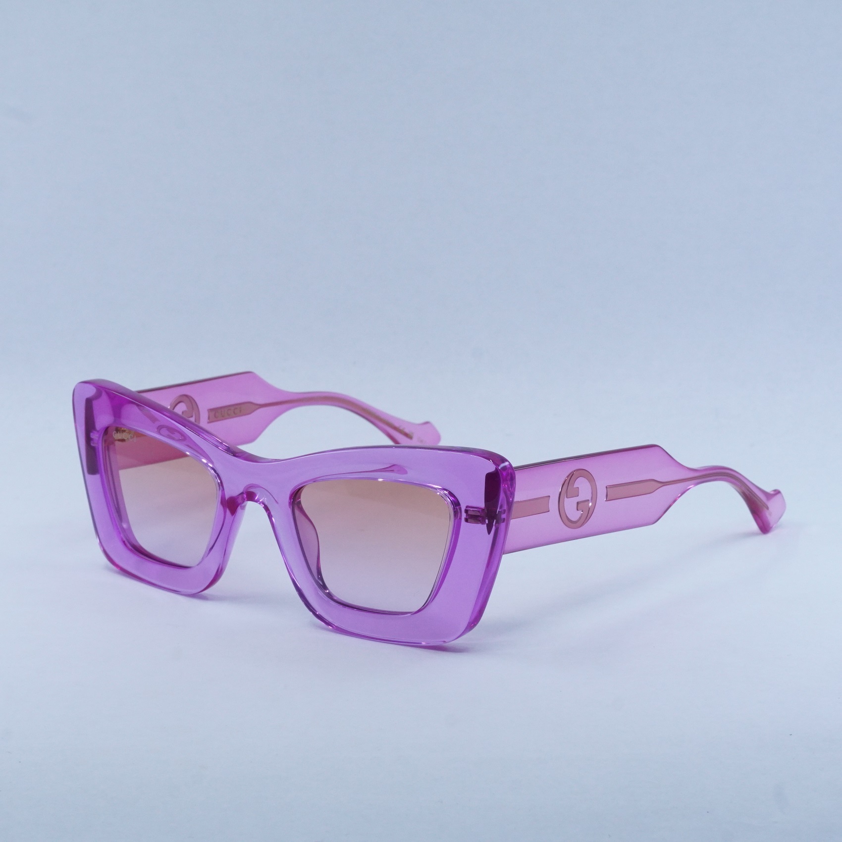Gucci Pink Transparent Violet Sunglasses Gucci GG 1426/S 658 – Vintage Frames Company main image 3