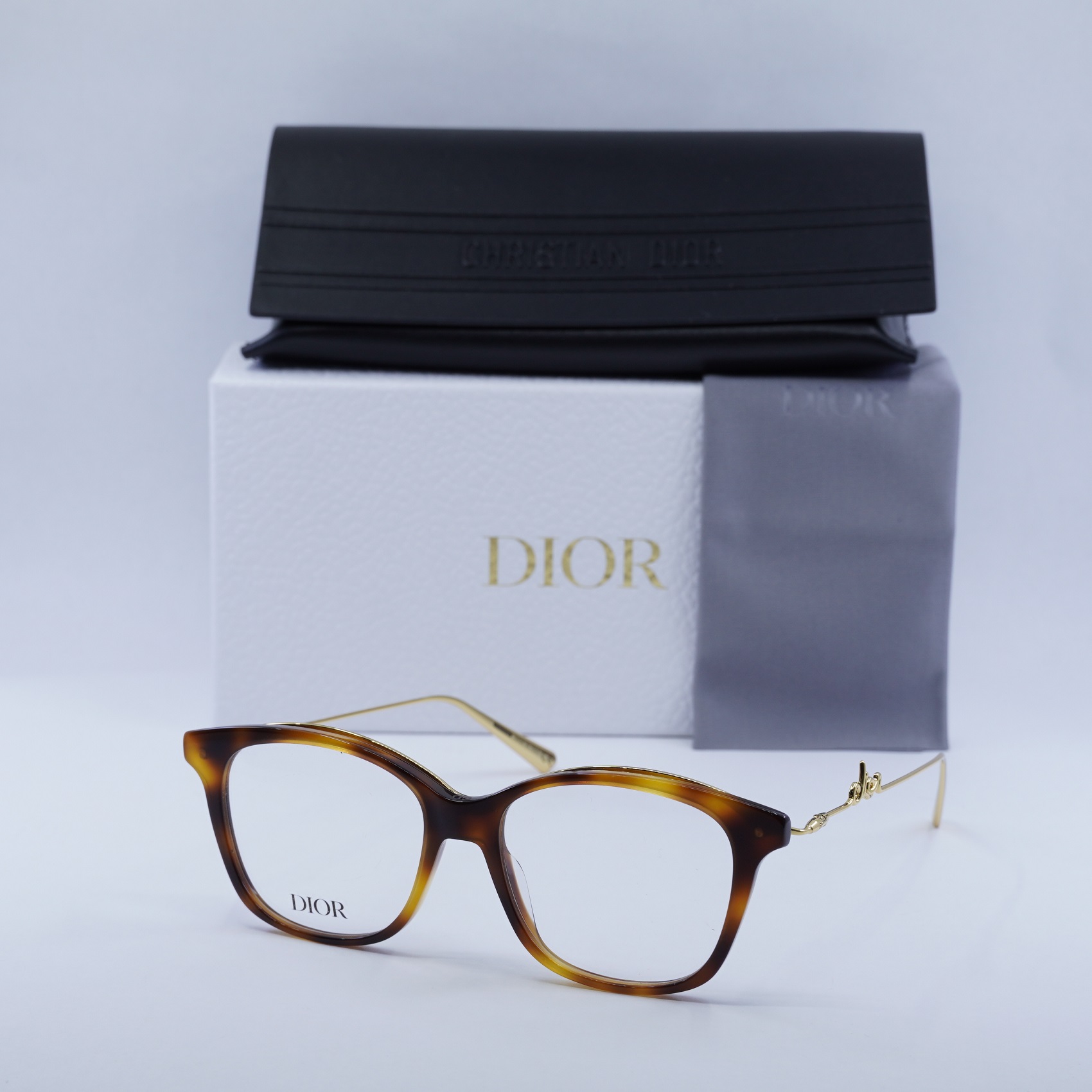 Authentic Christian Dior designer vtg signature prescription eyeglasses frames CHRISTIAN DIOR SIGNATURE B2I Bordeaux 51mm Optical Eyeglass  main image 2