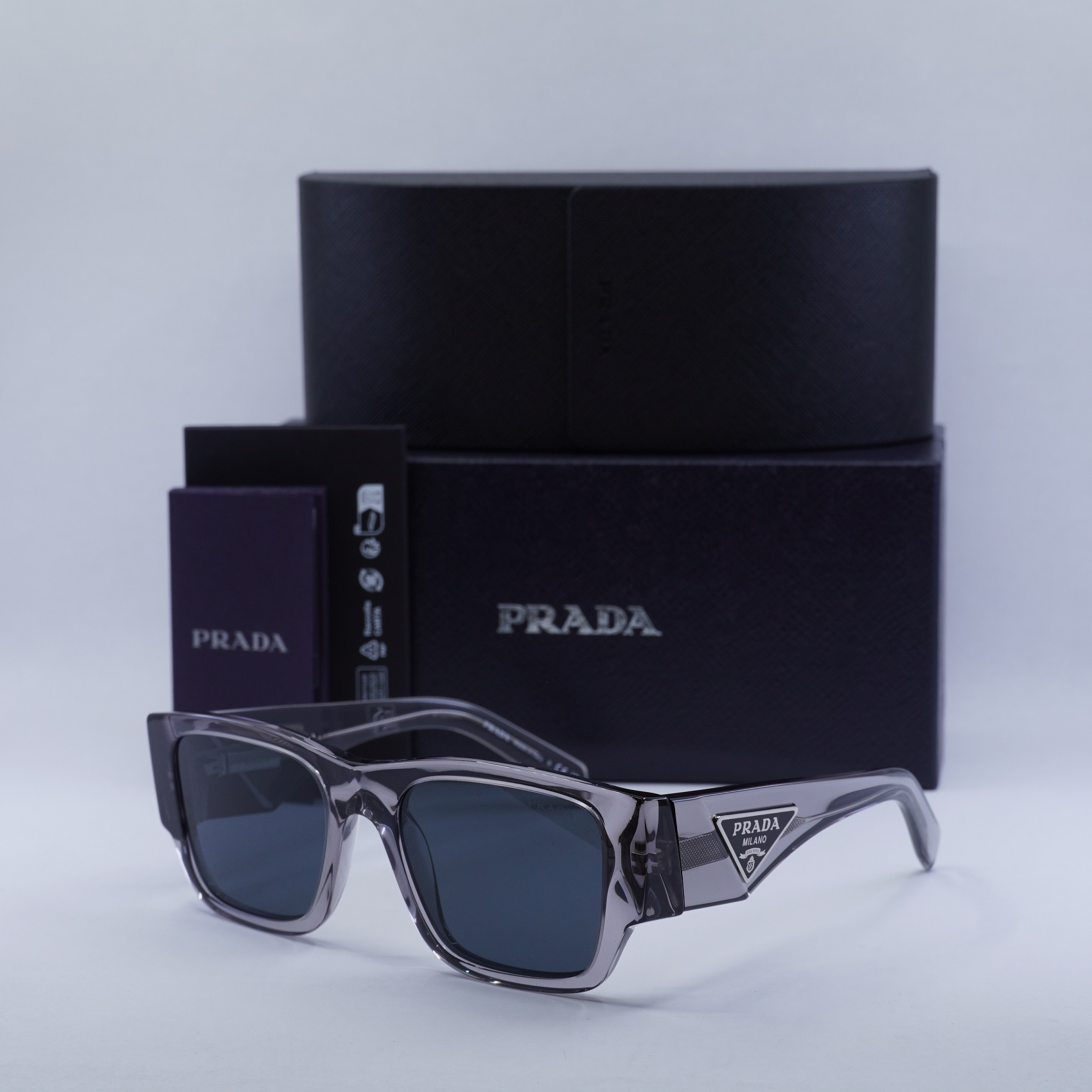 サングラス PRADA TRANSPARENT ACETATE SUNGLASSES Prada PR 09ZS Rectangular Sunglasses For Men