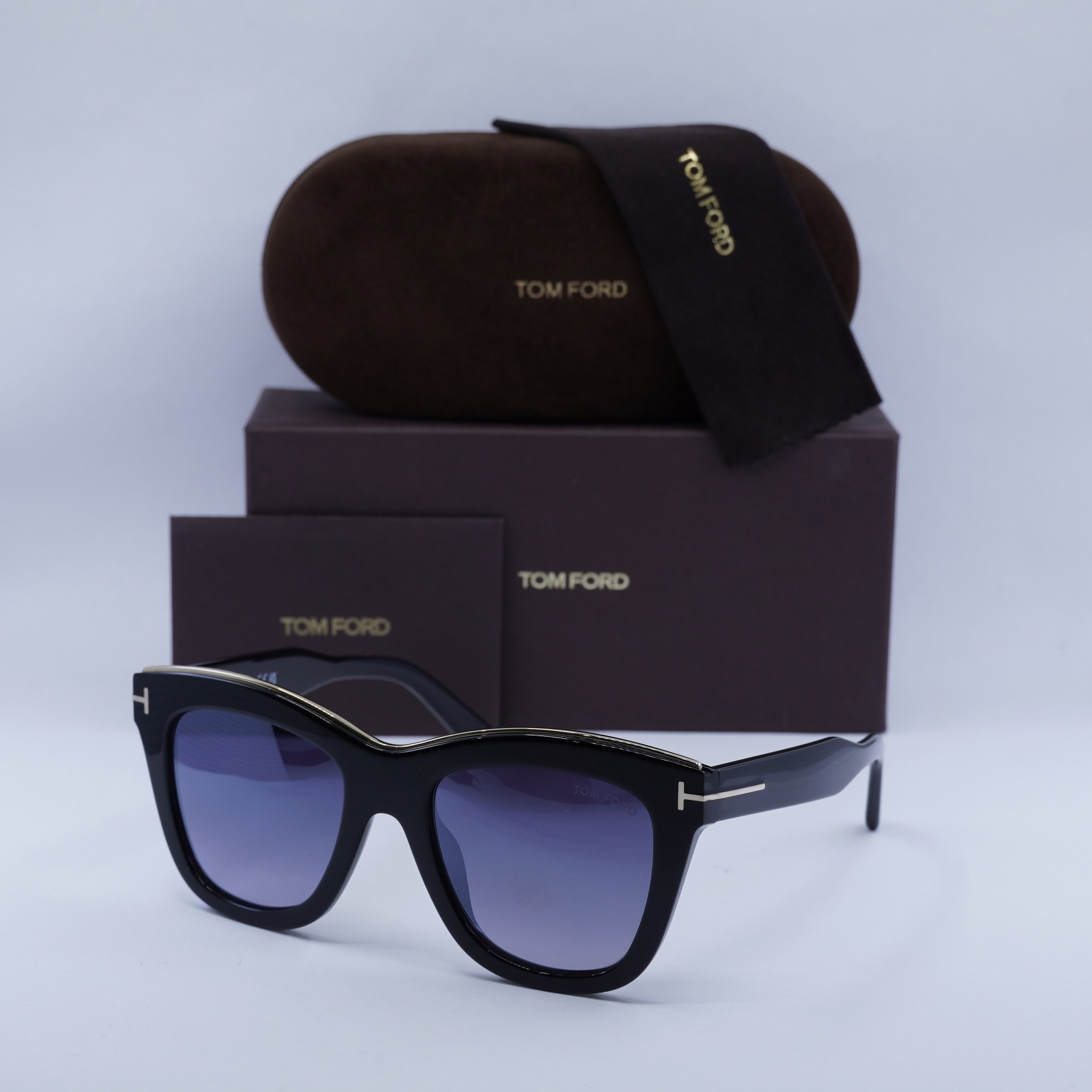 Tom Ford Women Sunglasses Black Gradient Smoke Cat Eye FT0685 01C BRAND NEW Amazon.com: Tom Ford Womens Kaya Gradient Square Cat Eye  main image 4