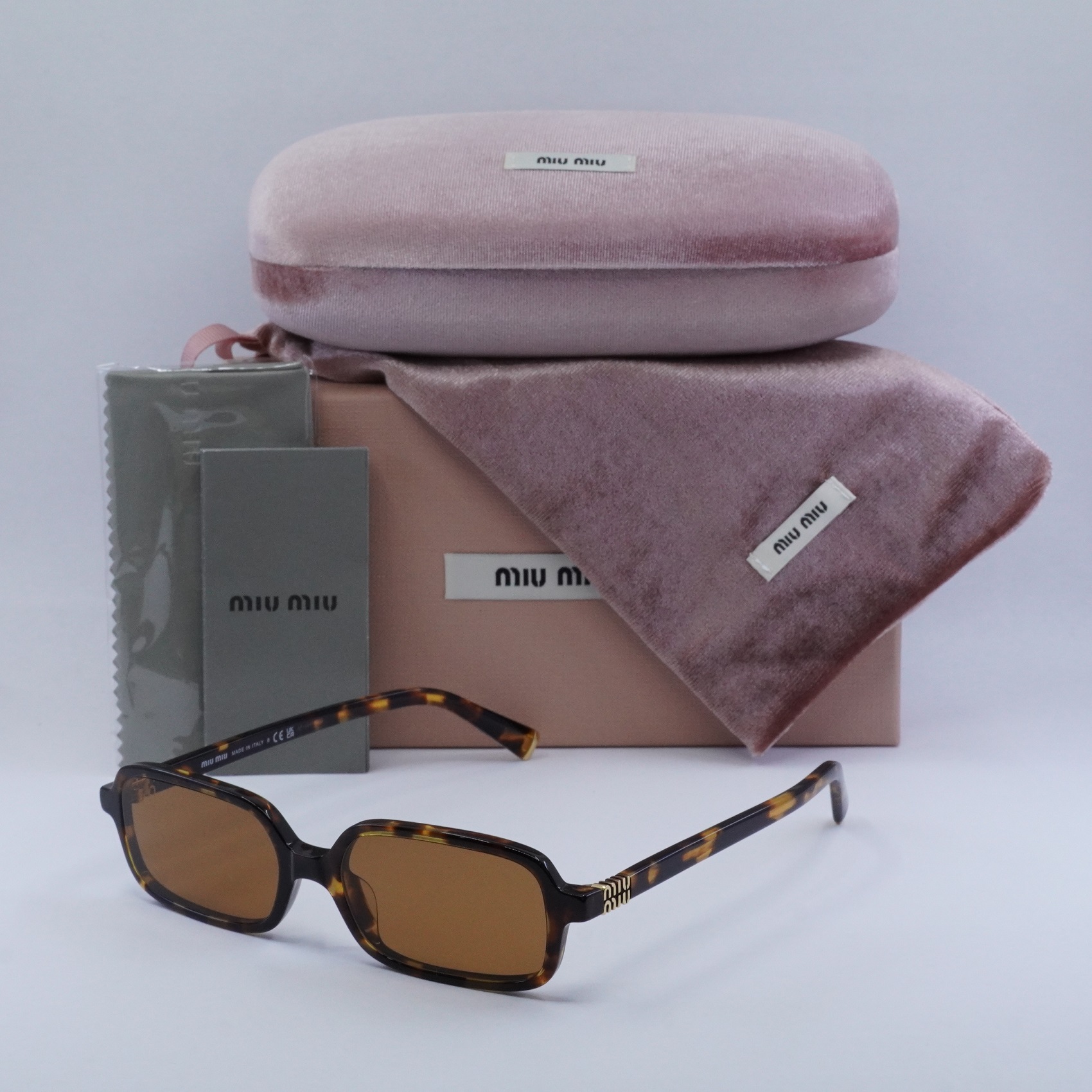MIUMIU サングラス SMU11ZF VAU2Z1 ハニーハバナ 正規品 Miu Miu MU 11ZSF VAU2Z1 Sunglasses Women's Honey Havana