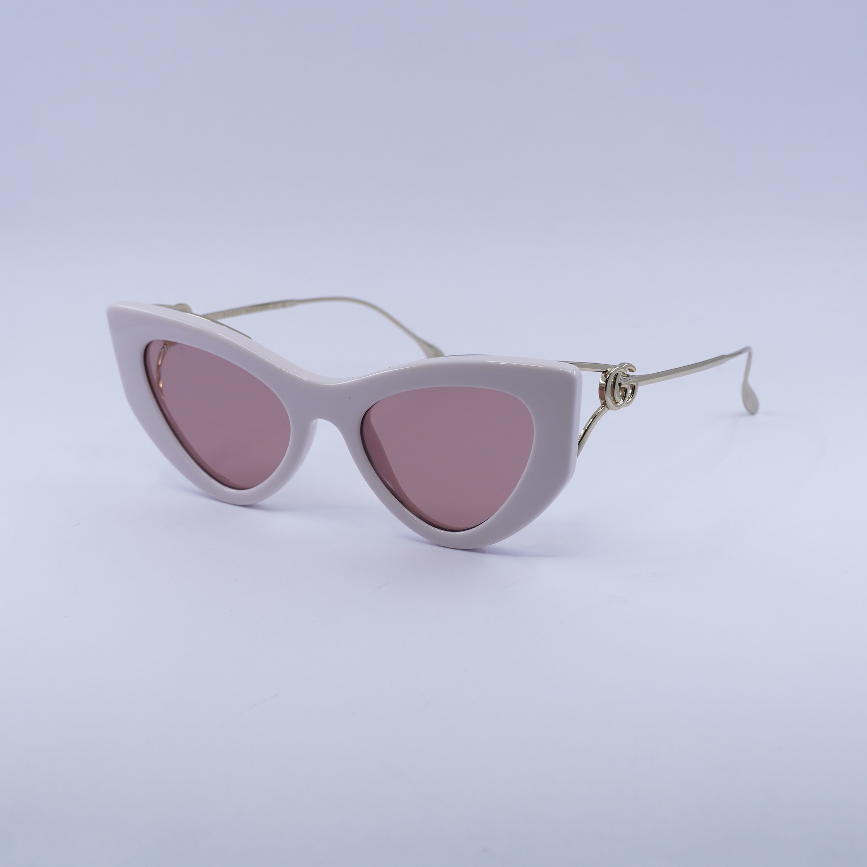 Gucci GG1565S 003 Shiny Ivory/Gold/Solid Red 52-20-120 Sunglasses