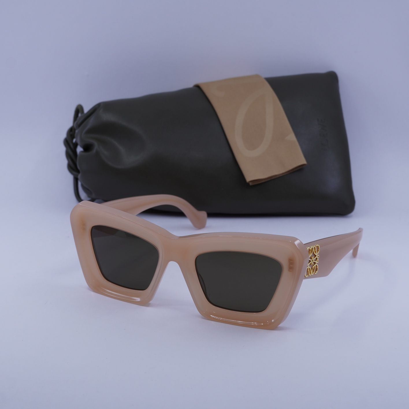 NEW!!! LOEWE Sunglasses LW40145I 01A Authentic NEW LW40145I 01A LOEWE WOMEN CAT EYE SUNGLASSES LOEWE  main image 2