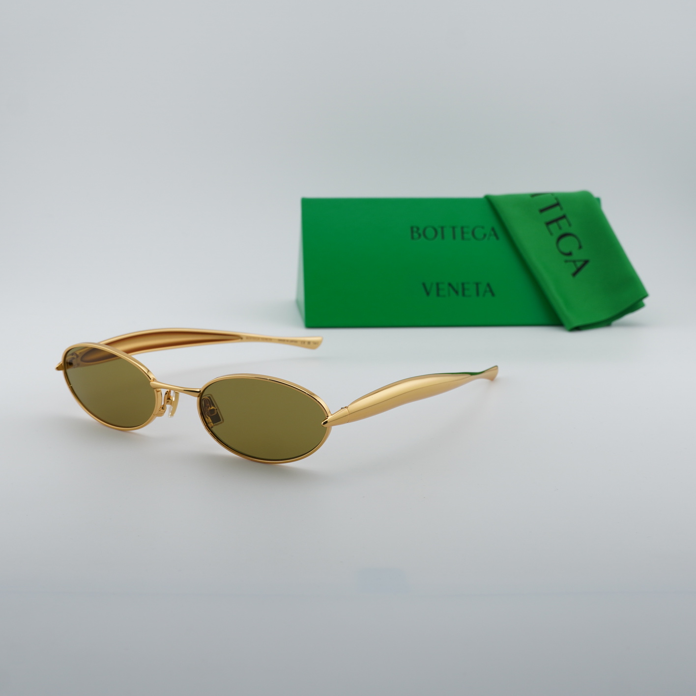 Bottega Veneta BV1386S 006 Gold/Green 57-21-135 Sunglasses  display picture 1